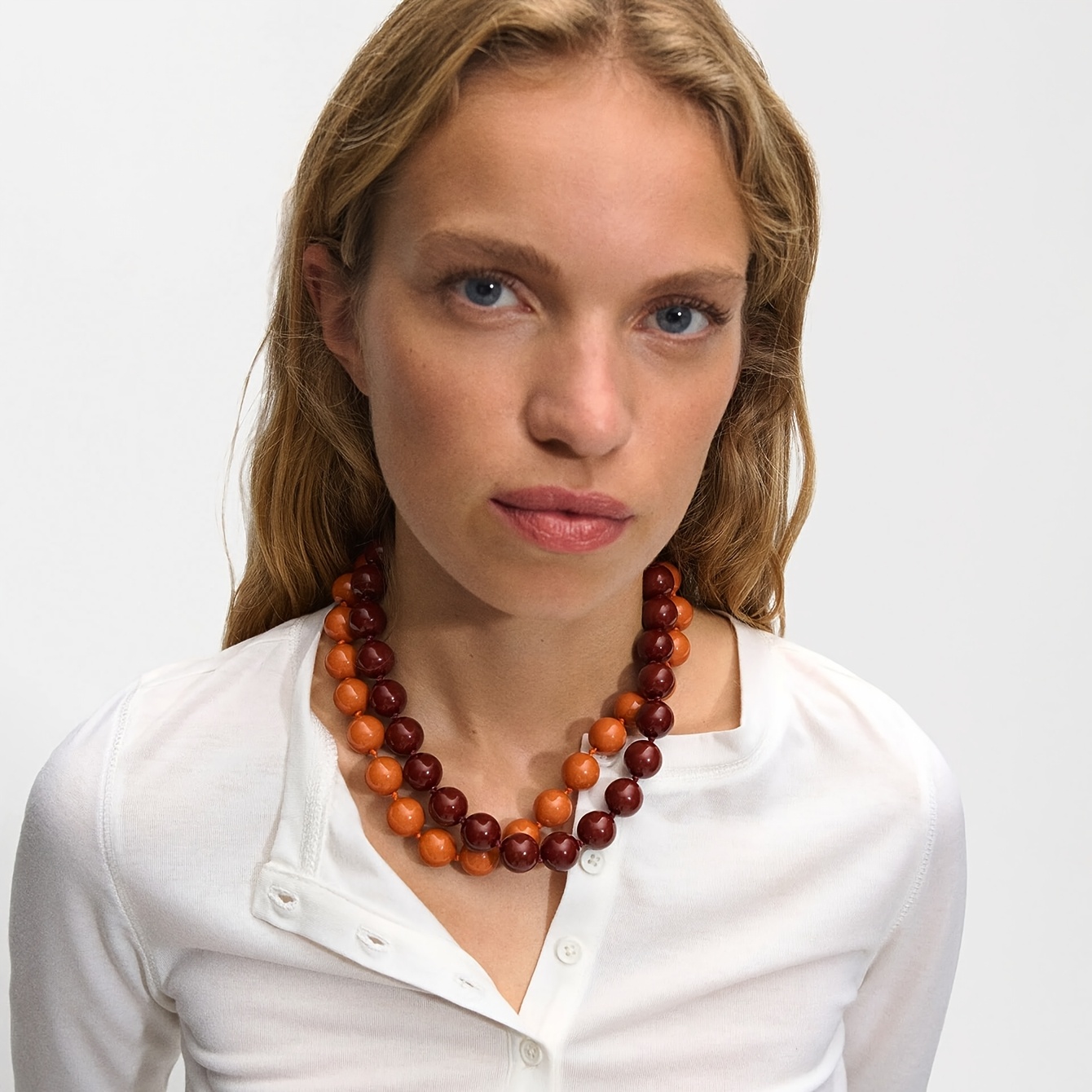 

-chic Handcrafted Acrylic Bead Necklace With Knotted Rope - Casual Attire & Gifting