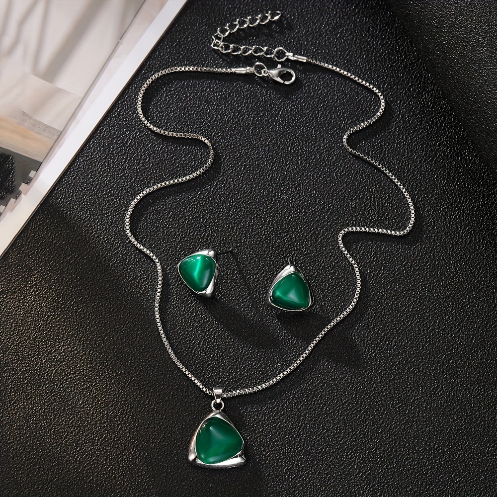 TEMU Juego de 2 piezas de joyería para mujer (1 par de aretes + 1 collar), juego de joyería de moda triangular, como regalo de para , hermana o , y