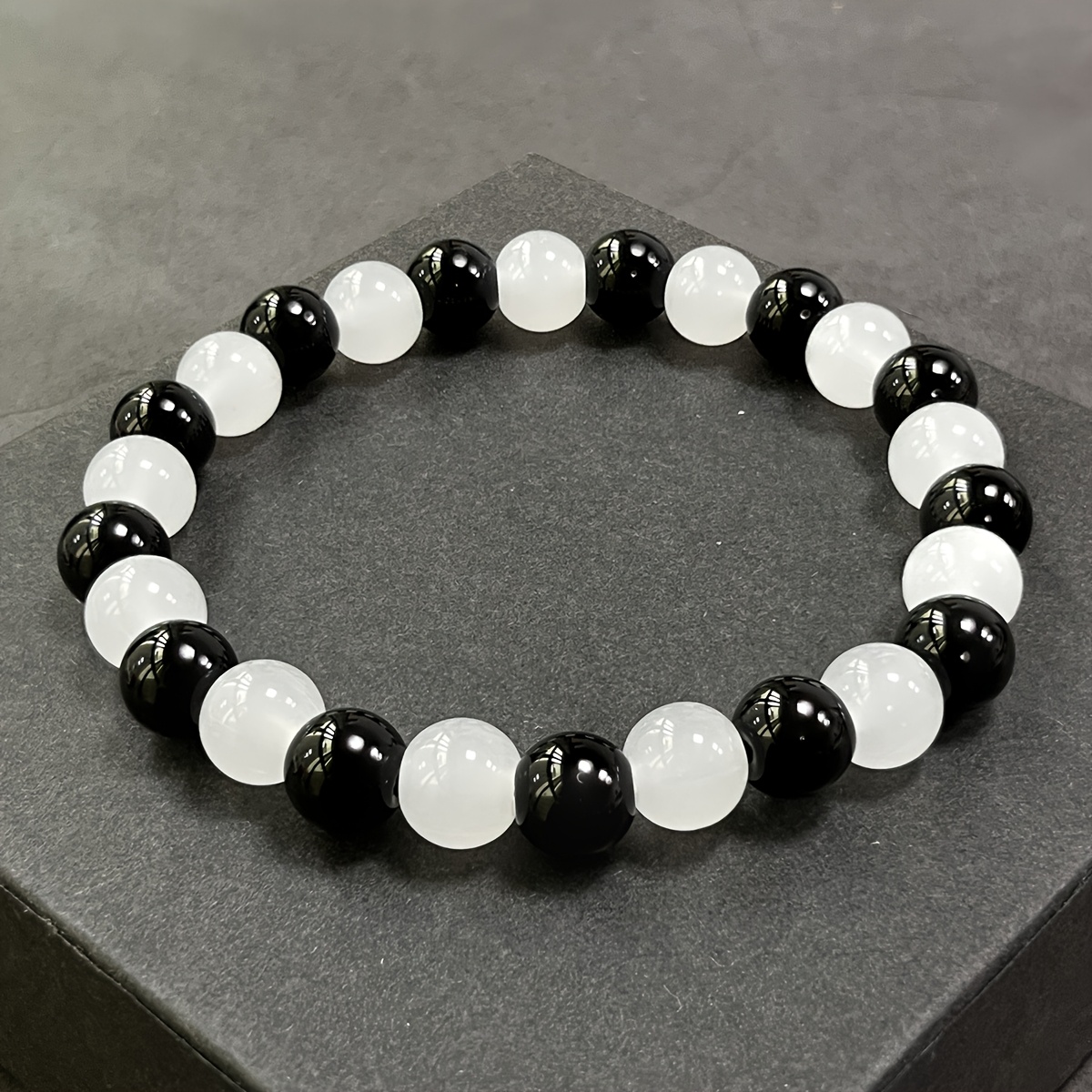 E-shop elegantes modisches Damenarmband zur Anziehung von Liebe & Selbstliebe, exquisites leichter Luxus-Accessoire für Damen aus 8 mm Obsidian,