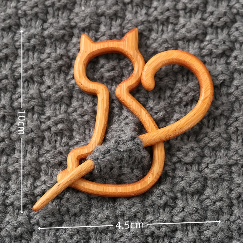 1pc Wooden Cartoon Cute Brooch, Applicable, Suitable For Bag, Clothing And Hat Decoration, Ideal For Exquisite Small Gifts