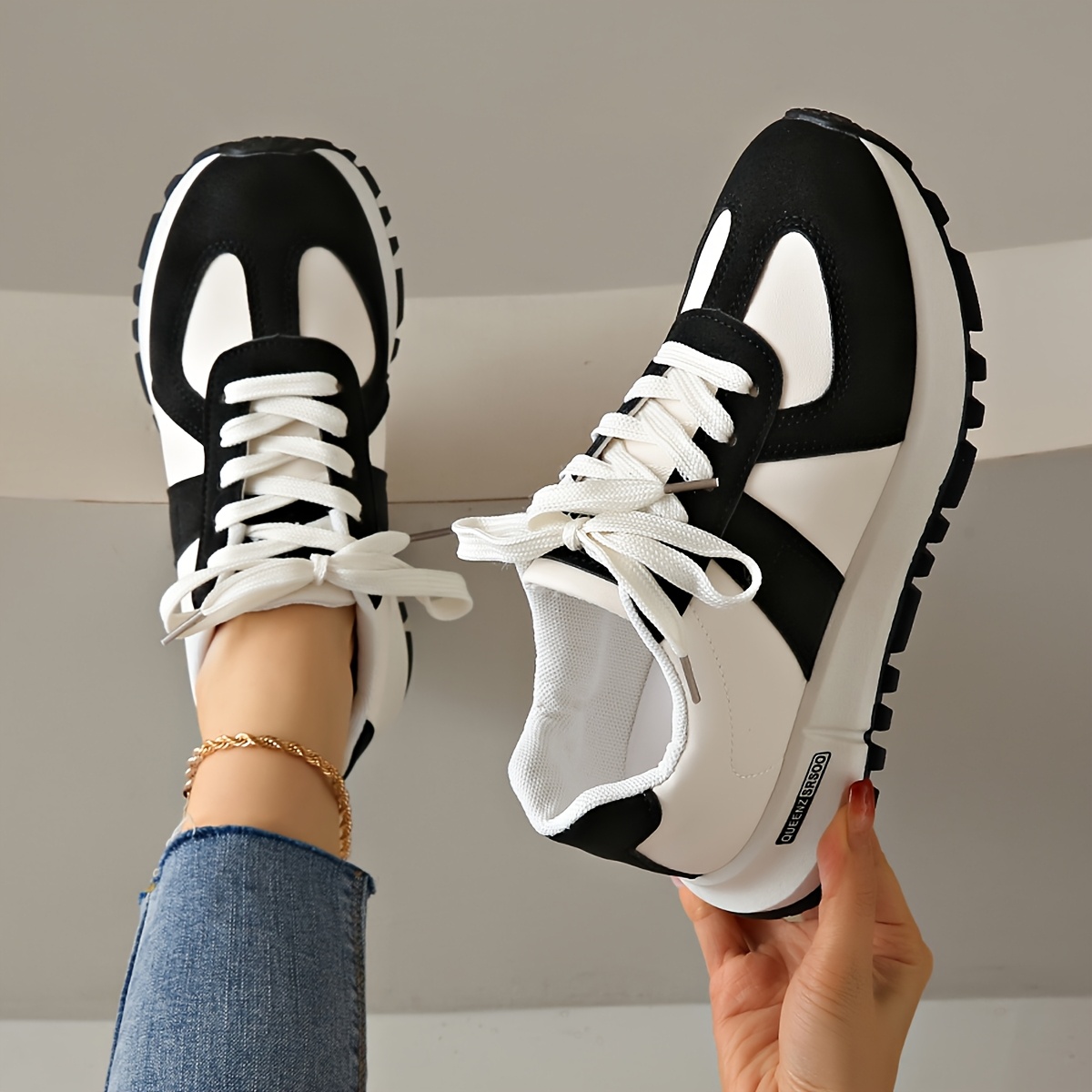 dames lichtgewicht ademende atletische sneakers zwart en wit