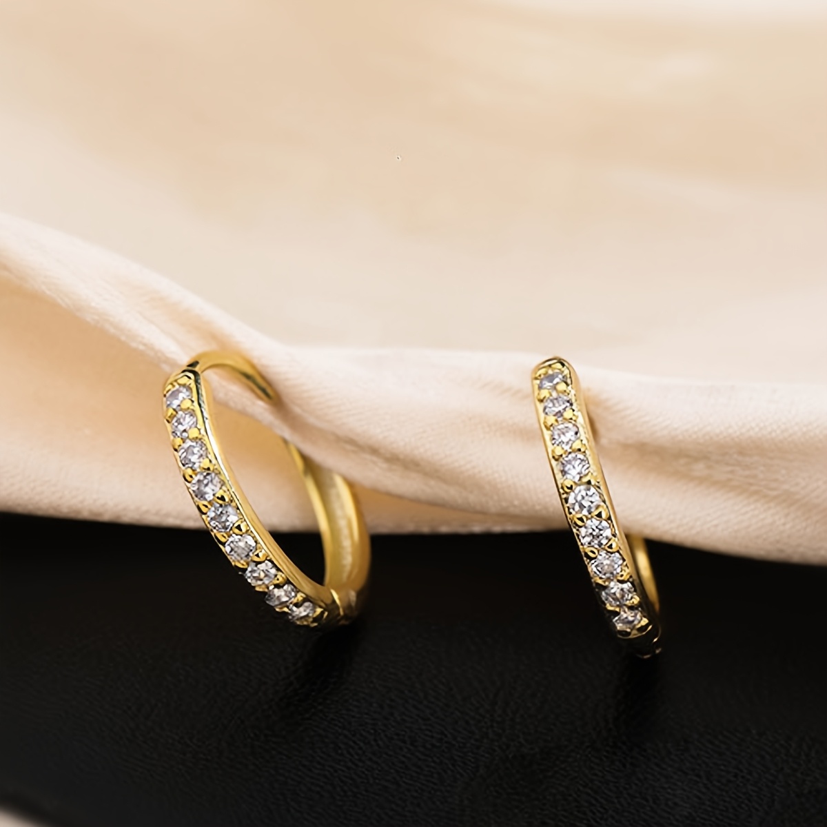 TEMU A Pair Of Fashionable Stainless Steel Earrings, Low Allergy, Comfortable, Designed Specifically For Women. Fashionable Earrings Have A Retro And