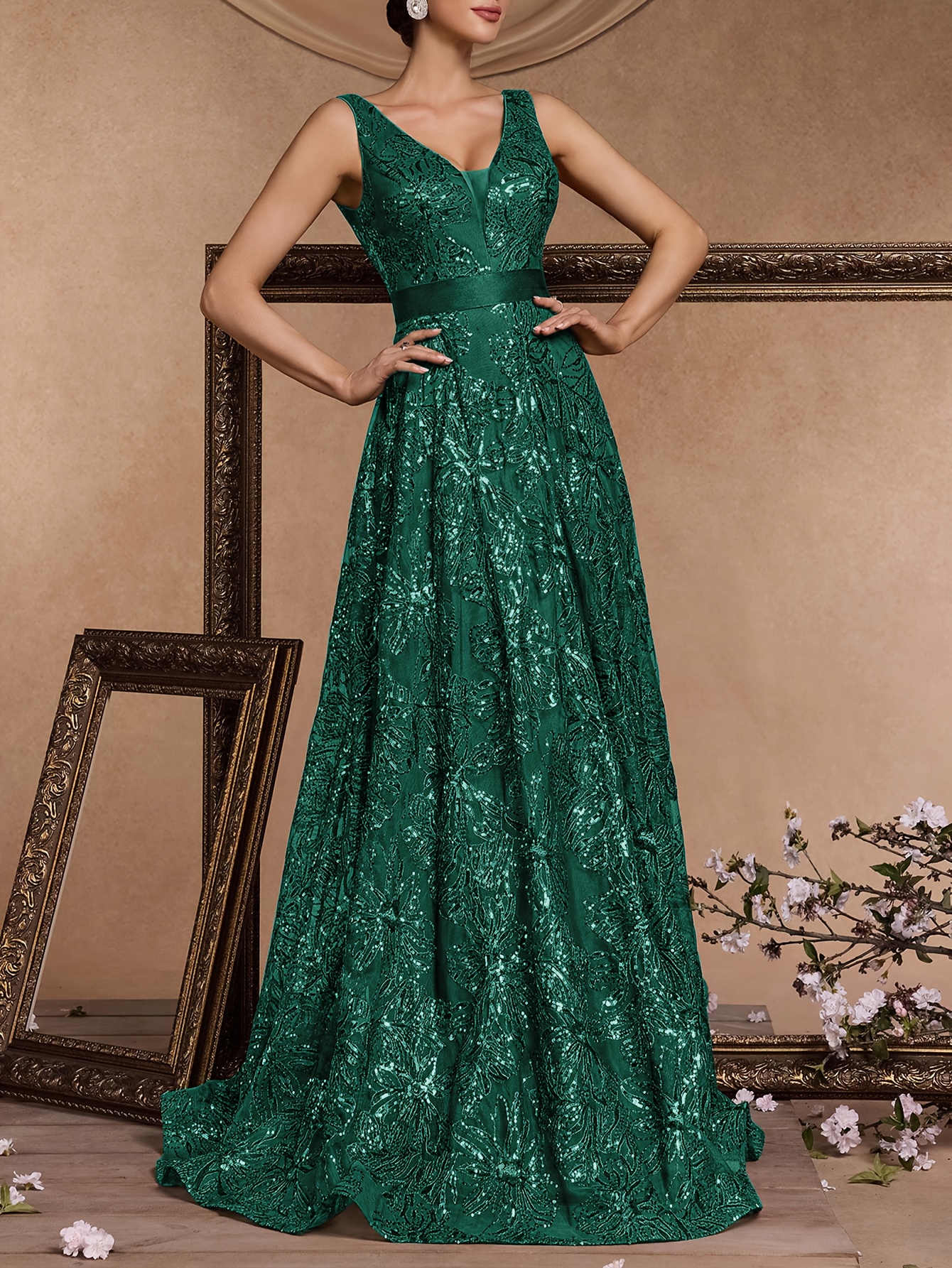 emerald green dresses - Bahrain