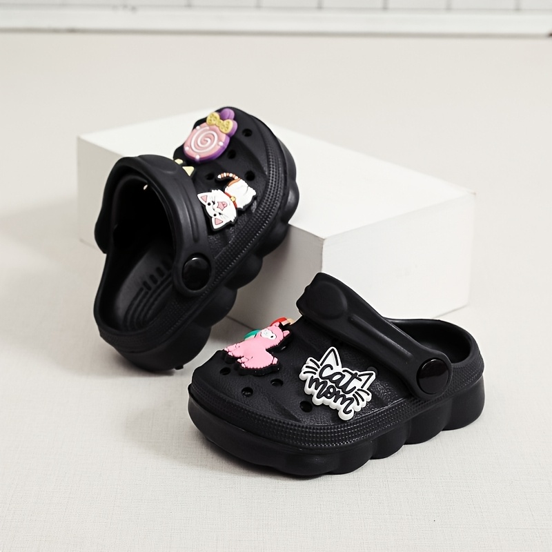 Image of Cute Cartoon Flat Slippers For Boys And Girls, Comfortable For Indoor/outdoor Wear, Daily Casual Perforated Summer Slippers