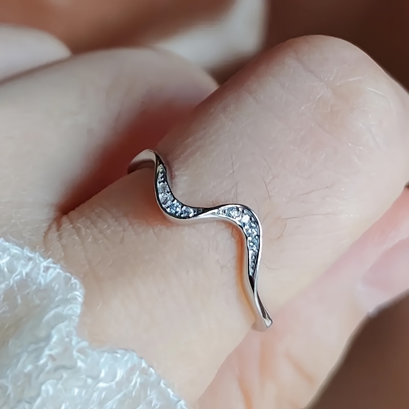 Elegant Wave Promise Ring Easy Preppy Style Ring for Daily Wear, Gift & Thanksgiving – Ideal for Love, Friendship, Birthdays, Christmas & Anniversaries