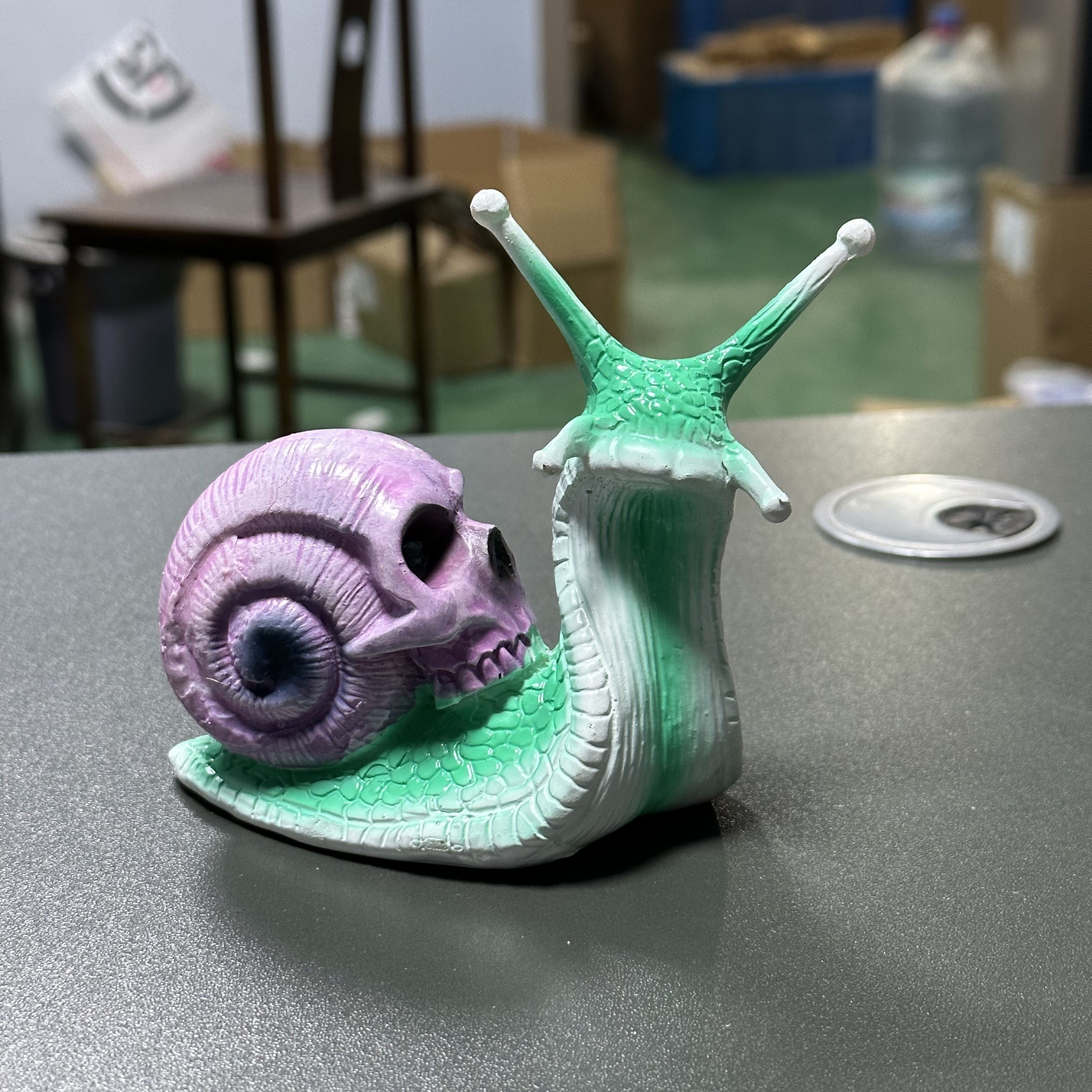 Image of Halloween Snail, Sculpture Decor Resin Crafts Outdoor Garden Yard Decoration Art Sculpture Ornament Patio Lawn Yard Office Decorations Gift