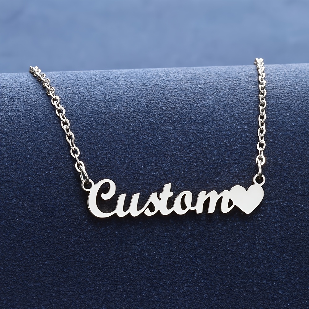 Personalized Heart-Shaped Name Necklace — Minimalist Unisex Jewelry