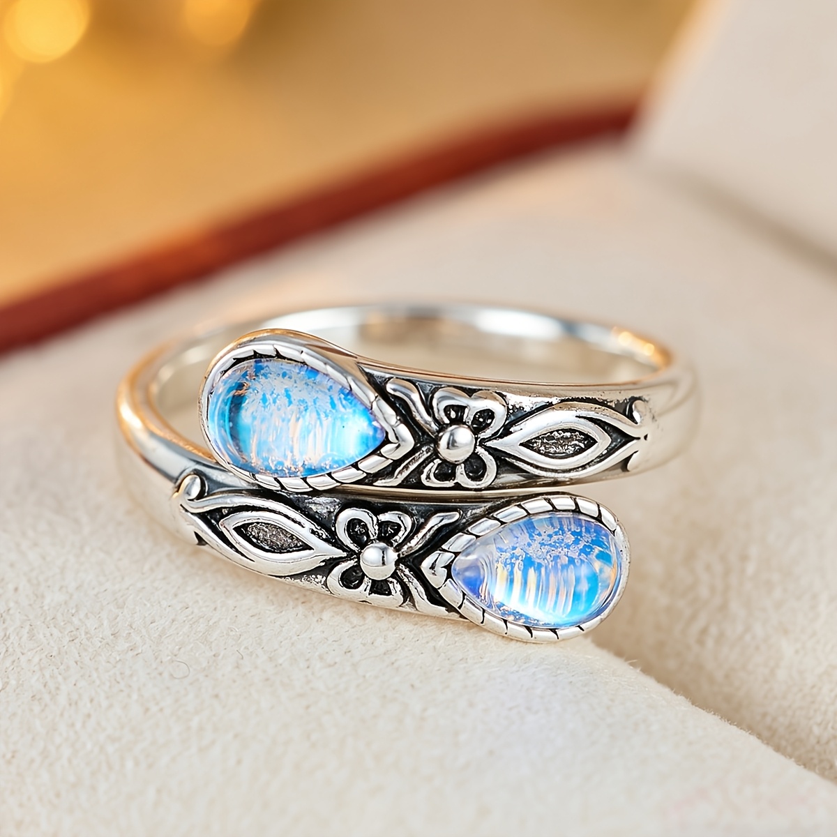 Women's Light Luxury Teardrop Open Adjustable Ring