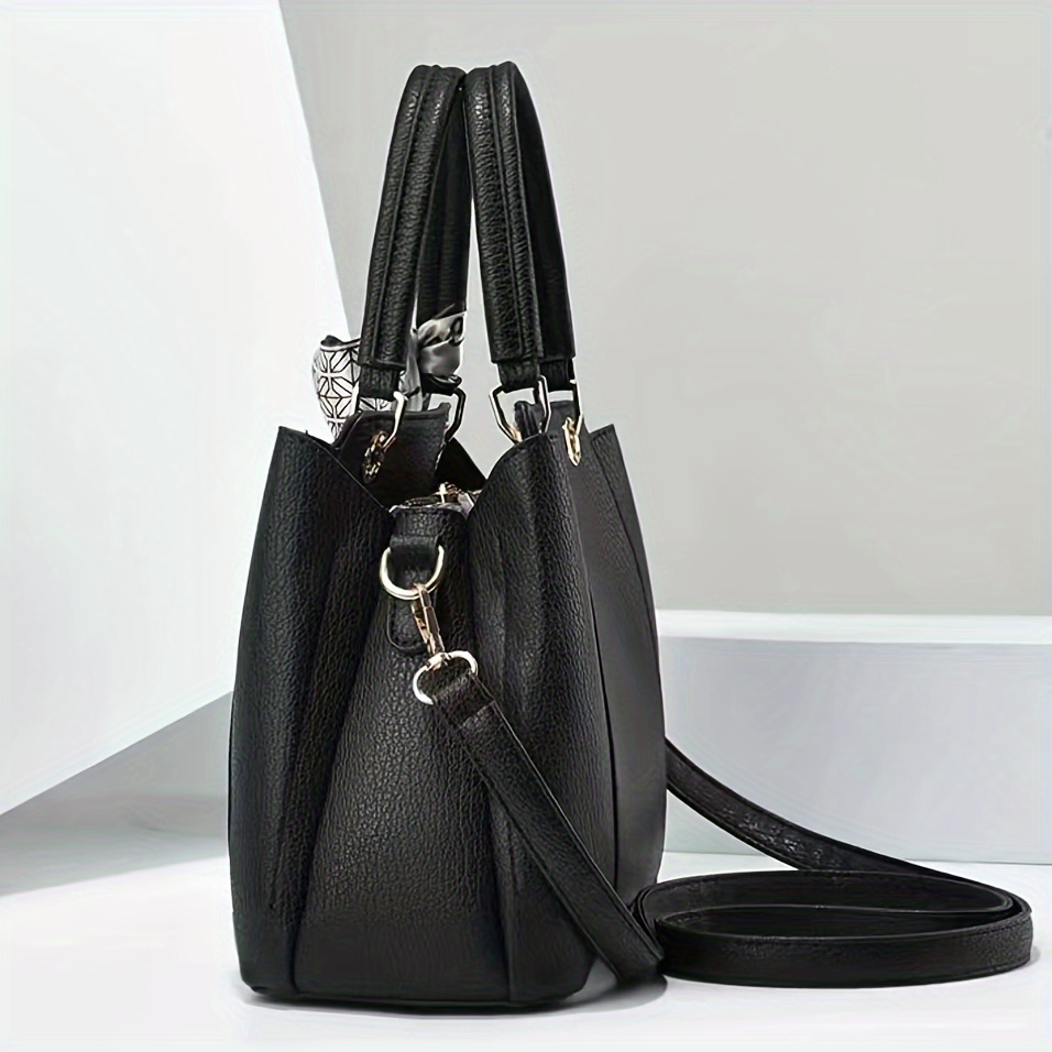 Sac à Main Femme Taille Moyenne – Style Sacoche Avec Poches Intérieures (occasion)