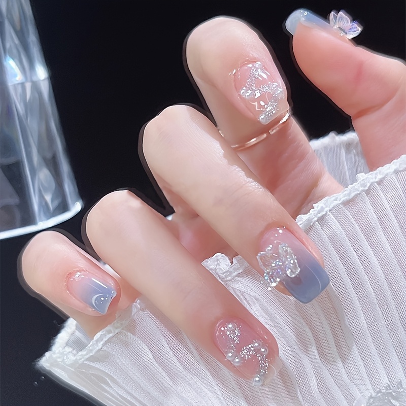 A Set Of 24 Medium-short Blue 3d Fine-glitter Detachable Press-on Nails