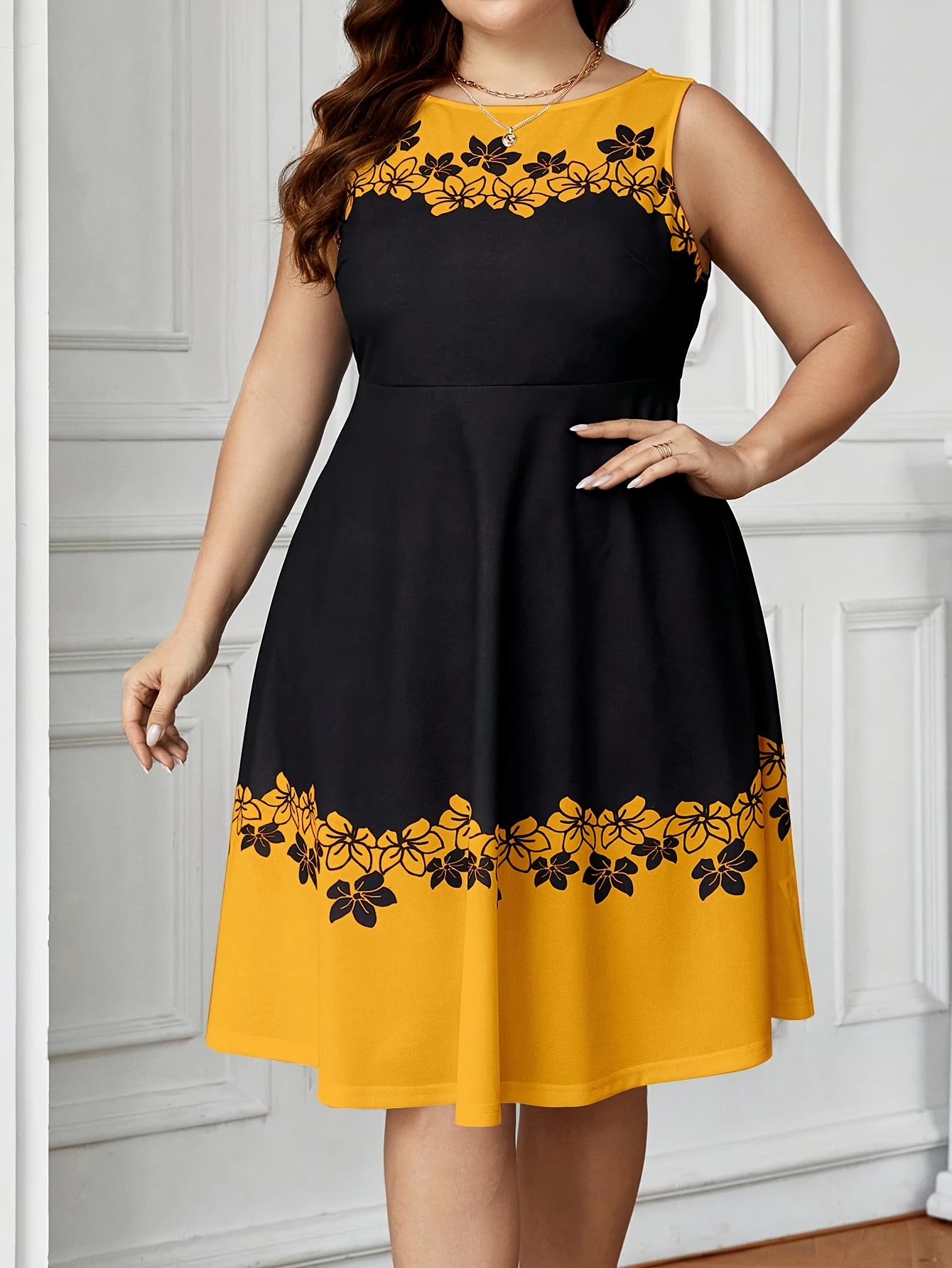 black and yellow plus size dress Elegant Mermaid Plus Size Black and Gold Evening Dress with V-neck Black and Gold / 2XL main image 1