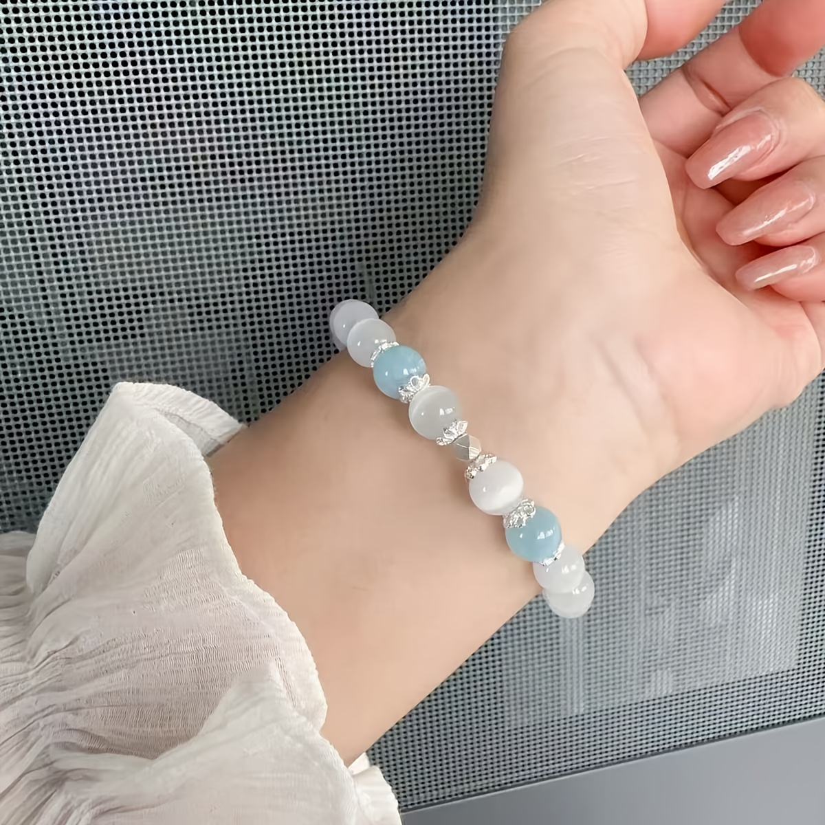 TEMU 【商品名】ブルーアイの宝石を使用した、豪華で洗練された上品なブレスレット。適切な魅力的なトレンドのプレゼントになります。どんな服装にも完璧に合うでしょう。