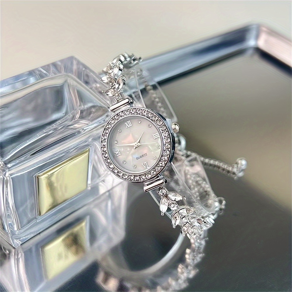 

Elegant Women's Quartz Wrist Watch With Crystal Embellishments, Stainless Steel Strap & Case, Pointer Display, Electronic Movement – Luxury Bracelet Style Ladies' Timepiece
