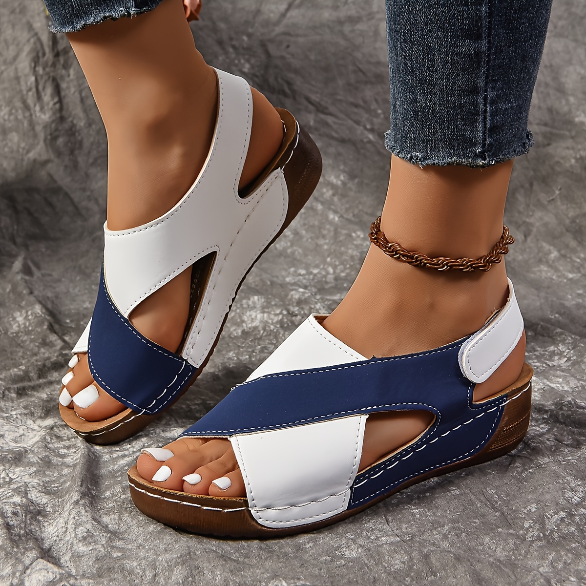 

Women's Contrast Color Casual Sandals, Crisscross Bands Platform Soft Sole Walking Shoes, Comfort Wedge Vacation Shoes