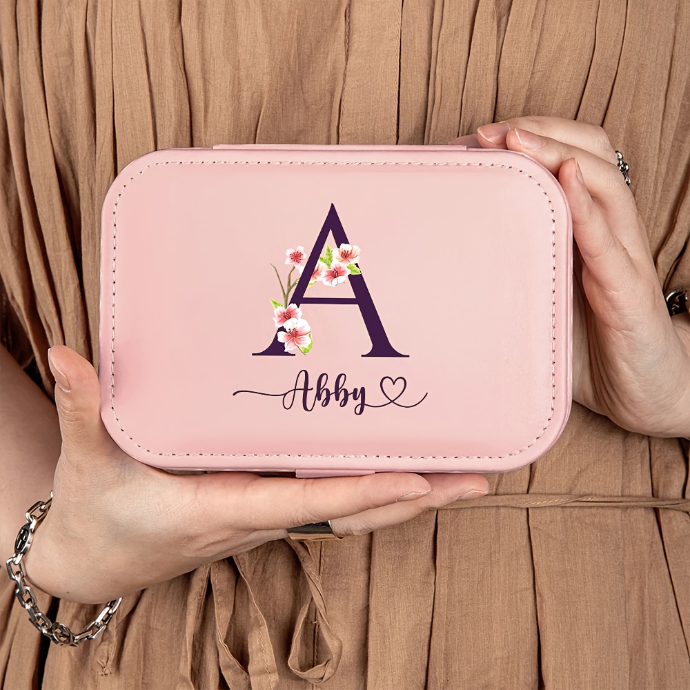 TEMU 1pc Personalized Custom Name Floral Letter Large Capacity Jewelry Box, Wedding Bridesmaid Gift Jewelry Storage Bag, Women's Luxury Faux Leather
