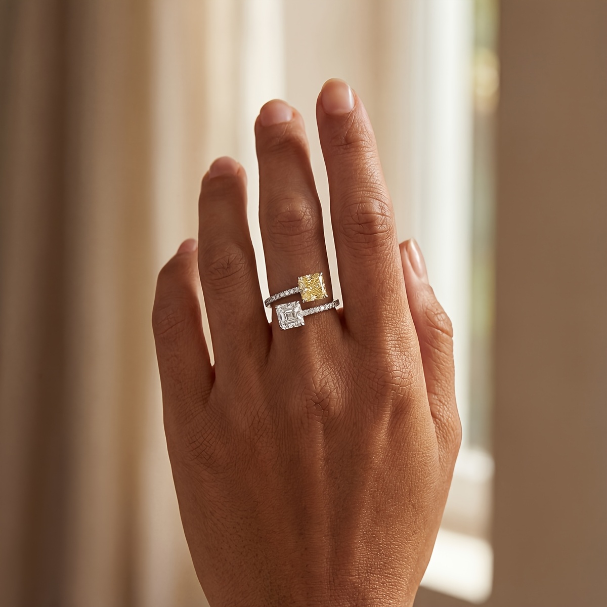 Women's Four-Prong Square Openwork Flower Ring