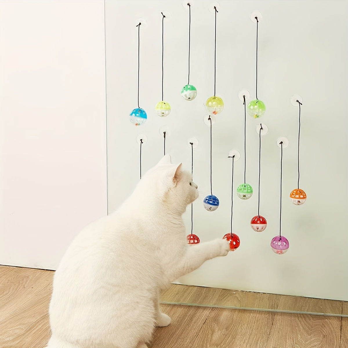 

1pc Jouet pour Chat Coloré en de Cloche de Lézard avec Ventouses & Cordes - Interactif, Pas de Piles Nécessaires, pour Toutes les Races de Chats, Jouet Interactif pour Chat