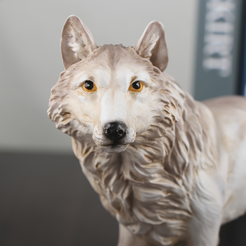 9-Inch Grijze en Witte Wolf Sculptuur