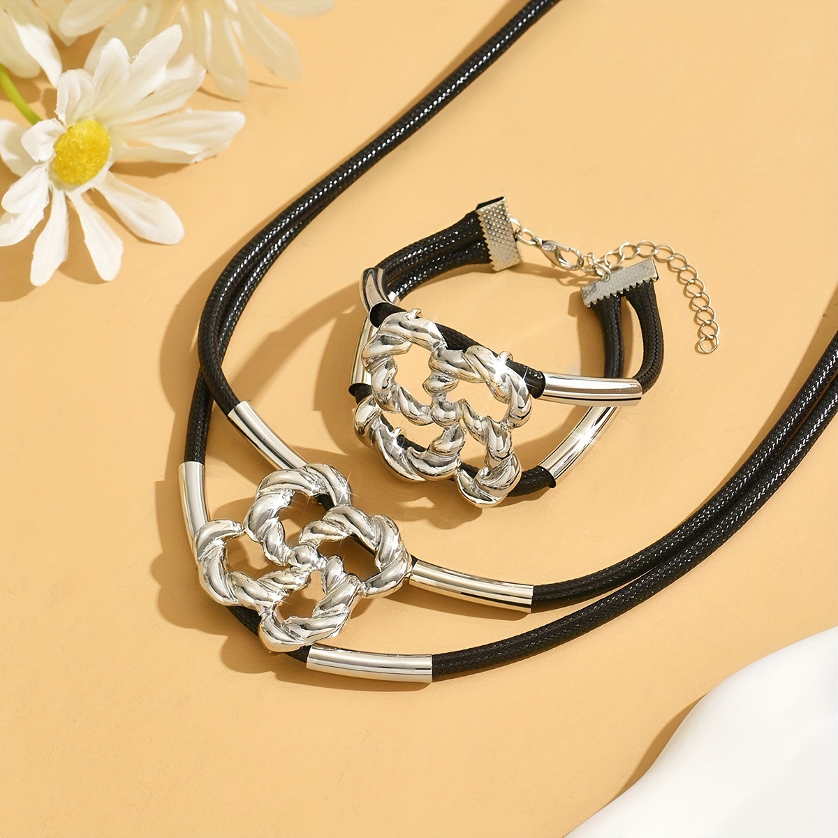 Hollow Out Twisted Flower Pendant Rope Necklace & Brac