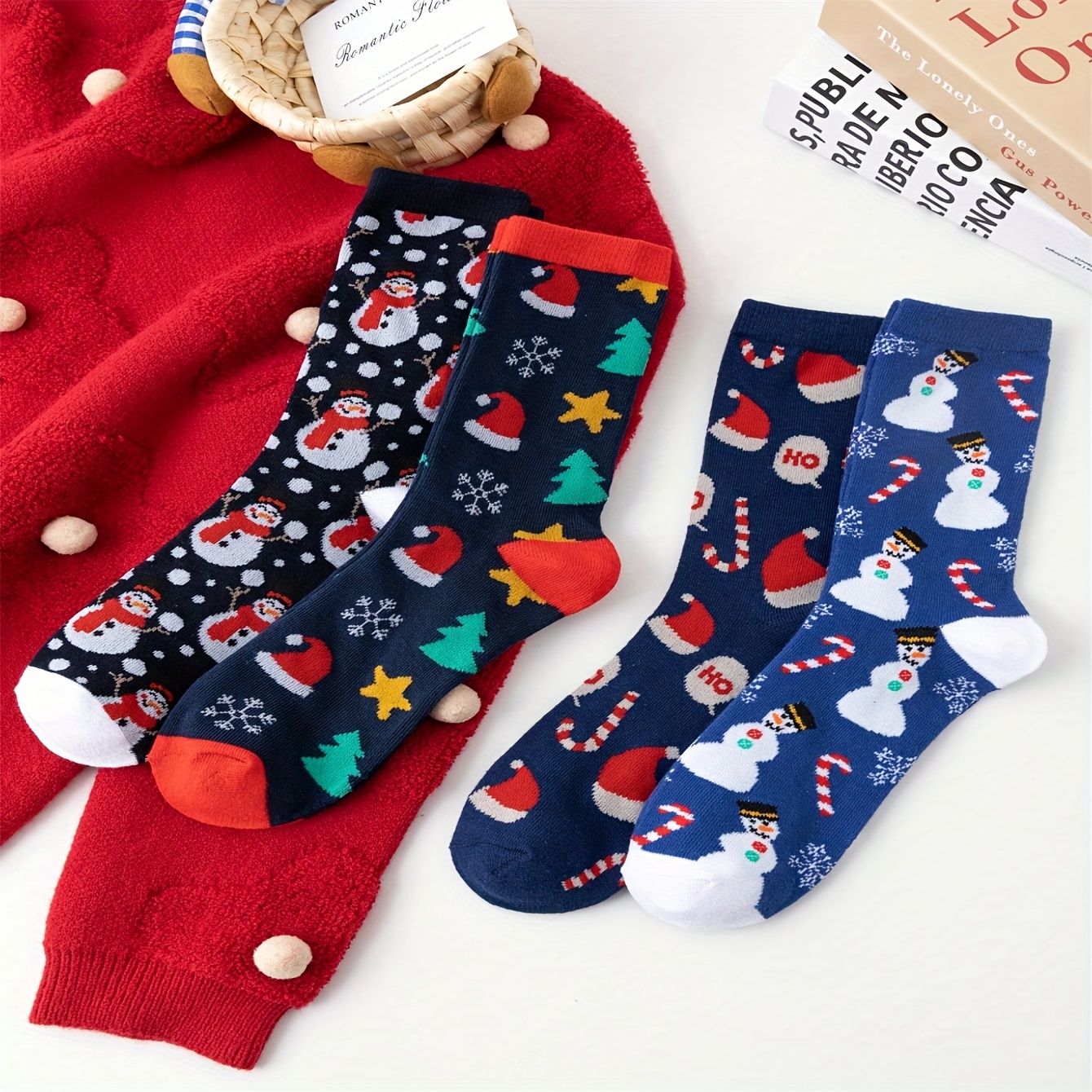 

4 Pairs Of Men's Christmas Cartoon Christmas Tree Santa Claus Pattern Crew Socks, Comfy Breathable Casual Soft & Socks, , Christmas Socks