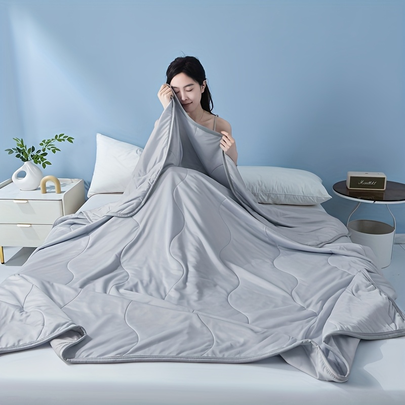 TEMU 1pc And Comfortable Summer Cooling Quilt, The Best Quilt, Luxurious Fiber Fabric Lightweight Cooling Quilt, Long-lasting Cooling Blanket,