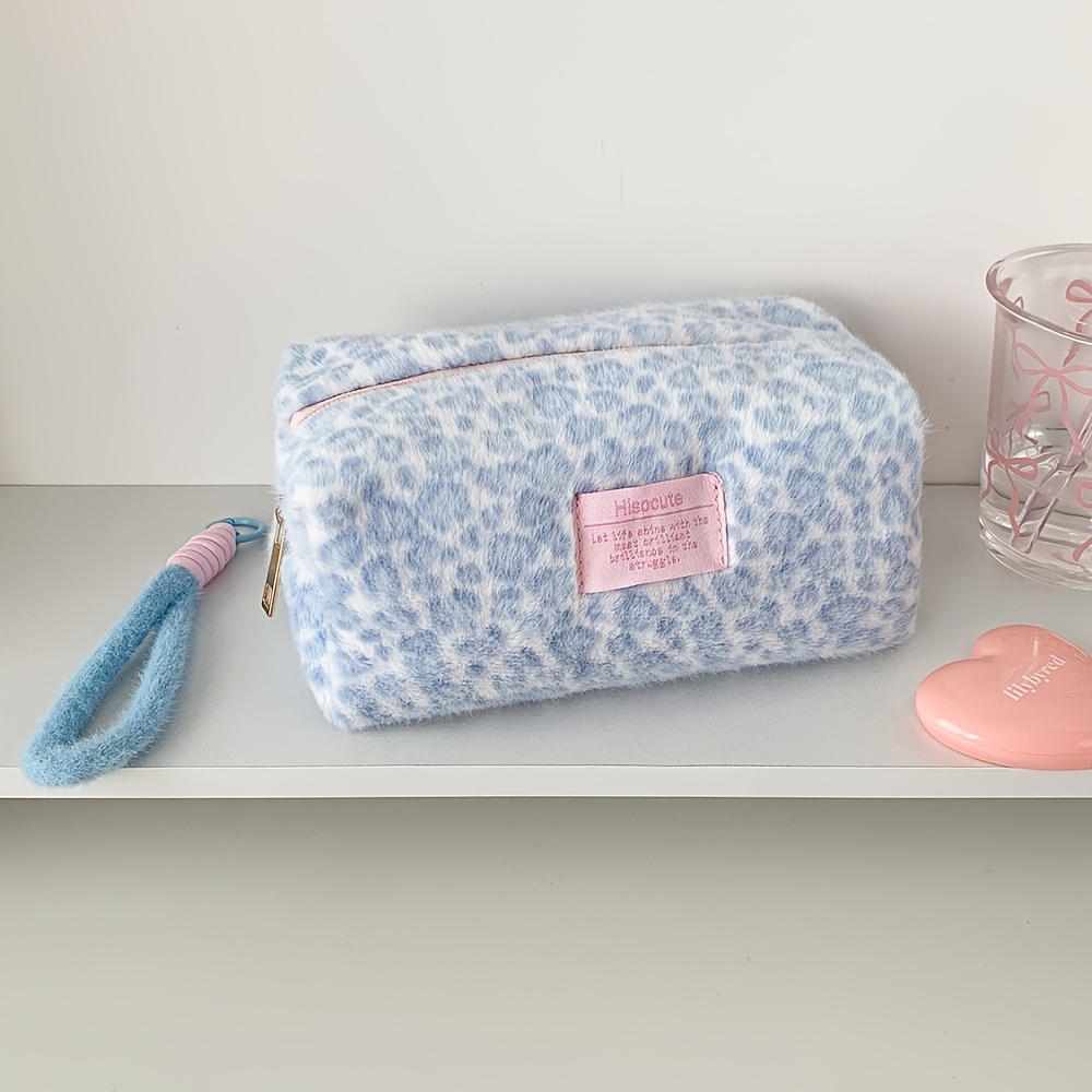 TEMU 1pc In With A Leopard Print Pattern, This Portable Travel Makeup Bag Offers Storage For Cosmetics Such As Lipsticks, Makeup Brushes, , Keys, And