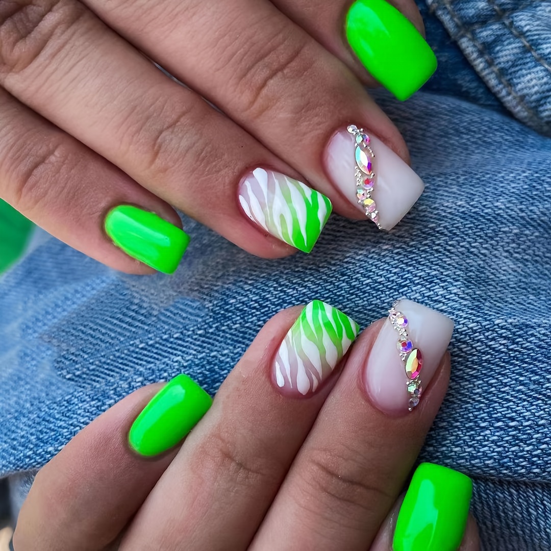 TEMU Look: 24pcs Short Square Press-on Nails, Fresh And , Glossy Fake Nails For Nail Extension, Detachable With Jelly Glue And 1 Nail File