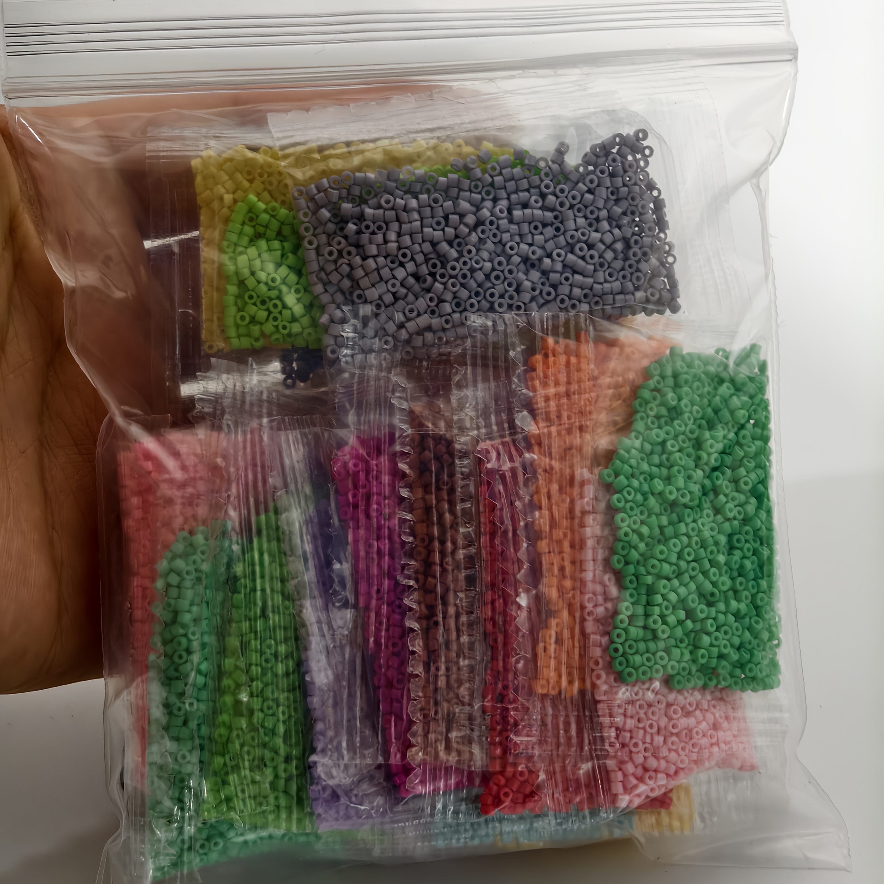 TEMU 17,500pcs Of 1.6mm Mini Solid-color Seed Beads, 25 Colors Of High-quality Czech Glass Seed Beads, Spacer Beads For Diy Necklace, Earring, And