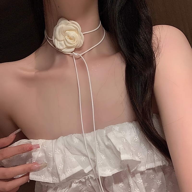 Rose Flower Pendant Necklace with Camellia