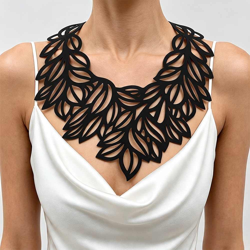 Women's Black Double-Layer Faux Leather Leaf Necklace, Avant-Garde Style