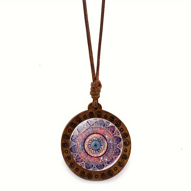 

Pendentif en bois de fleur de vie mandala de style bohème avec mosaïque émail coloré - Cordons ajustables en cordon de pull vintage brun unisexe en bois