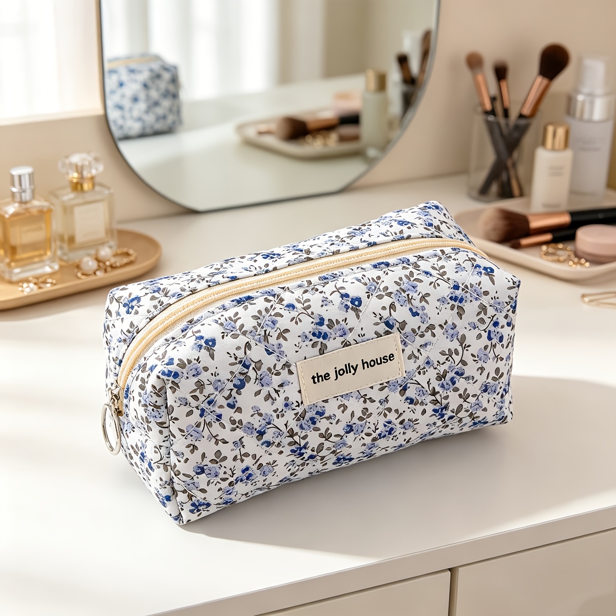 TEMU Cute Quilted Floral Toiletry Bag For Women, Large-capacity Zippered Travel Makeup Bag, Portable Skincare Product Organizer, Suitable For Storing
