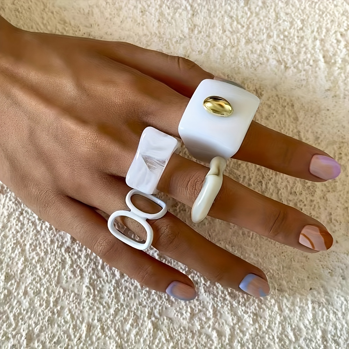 

4pcs Acrylic Cube Exaggerated Stacking Women's Ring Set