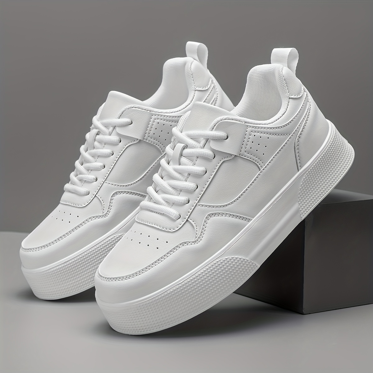 Image of Men's Trendy, Lightweight And Comfortable Sneakers, Fashionable And Versatile Solid-color Low-top Flat Men's Shoes, Street Cool And Easy Couple Skate Shoes