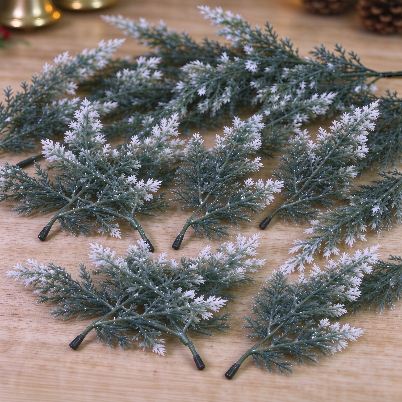TEMU 25 piezas, Agujas y de pino artificiales de derretimiento de nieve, (5.7 pulgadas) Hojas de plástico falsas en degradado -verde, árbol de
