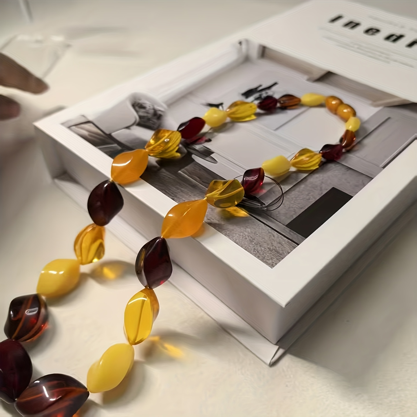 Women's Elegant Retro Minimalist Necklace, Smooth Chain