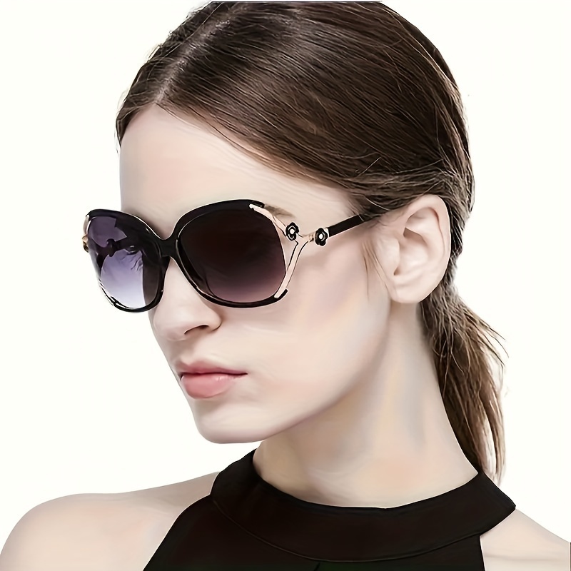 

2pcs Hollow Hinge Large Frame Fashion Glasses For Women Men Anti Glare Sun Shades Glasses For Driving Beach Travel