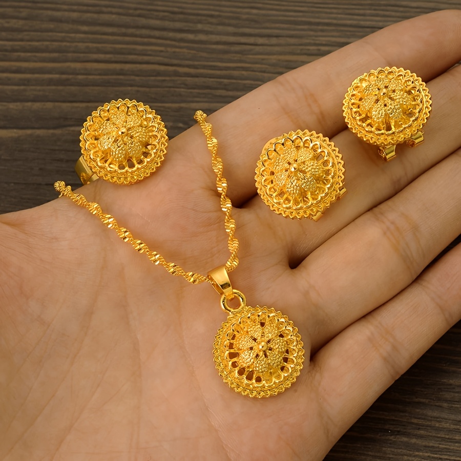 E-shop Mehrköpfiges Luxus Schmuckset aus verzinntem Goldlegierung mit Dubai-Blumenmuster (Halskette+Ohrringe+Ring), geeignet für Hochzeiten und