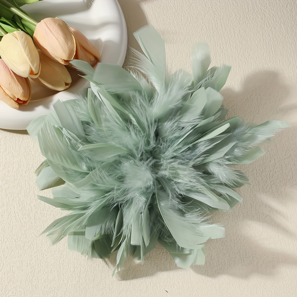 Vintage Elegant Hand-Woven Artificial Feather Brooch