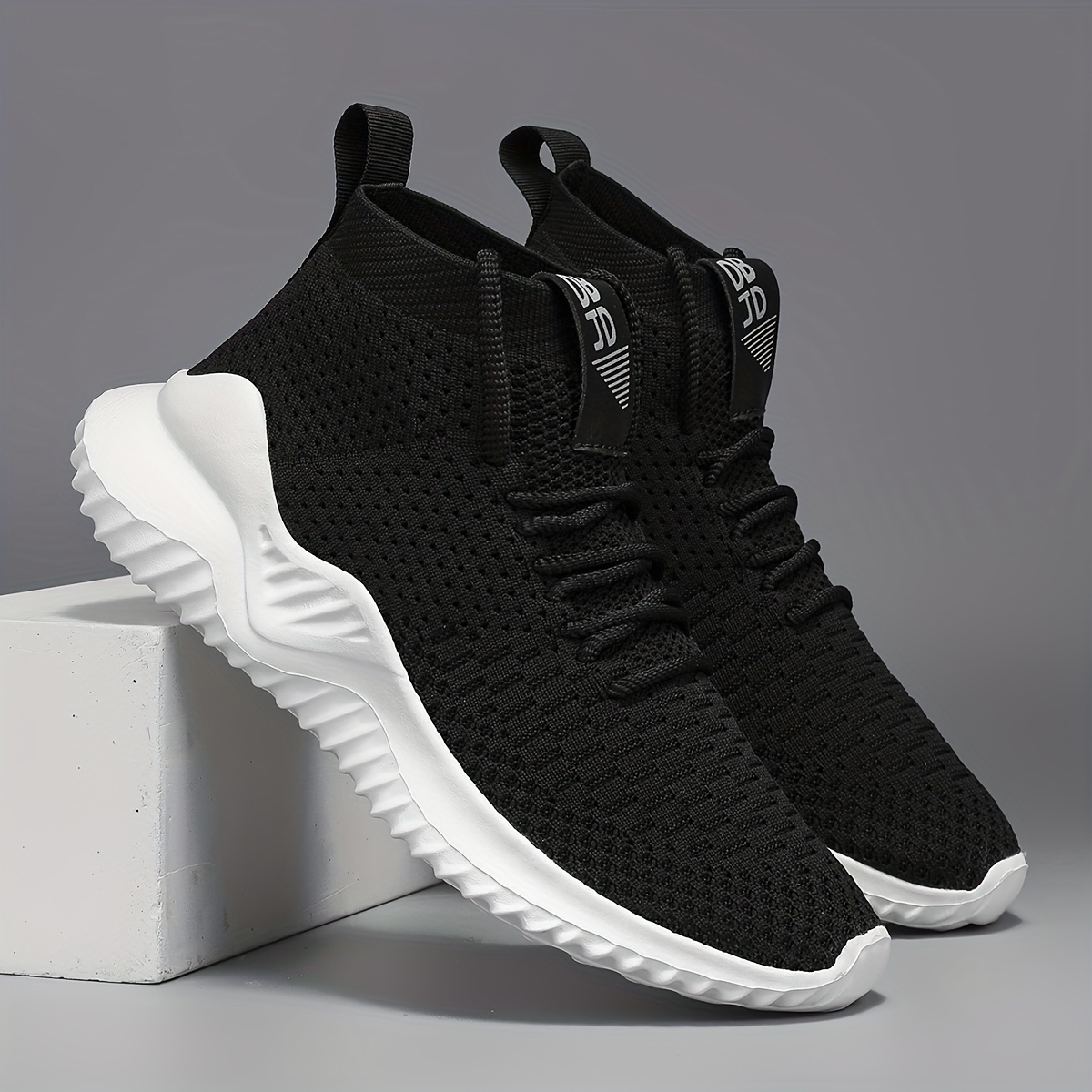 TEMU [sneakers] 1050 Oversized Breathable Outdoor Hiking And Trail Training Shoes, Suitable For Couples, Casual And Versatile, Fashionable And