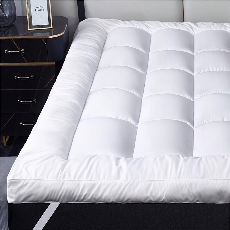 10cm Extra-thick Mattress Topper for Double Beds, Ultra-soft with Box-stitched Design for Cloud-like Comfort. Breathable and Hypoallergenic, Includes Elastic Corner Straps for Secure Fastening
