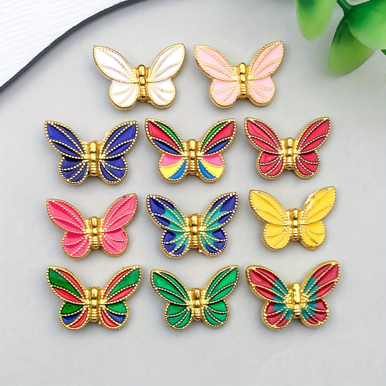 11pcs Alloy Enamel Exquisite And Unique Mixed With Bright Spacer Bead Design, Alloy Pendant Suitable For Necklace,…: retailer-supplied image