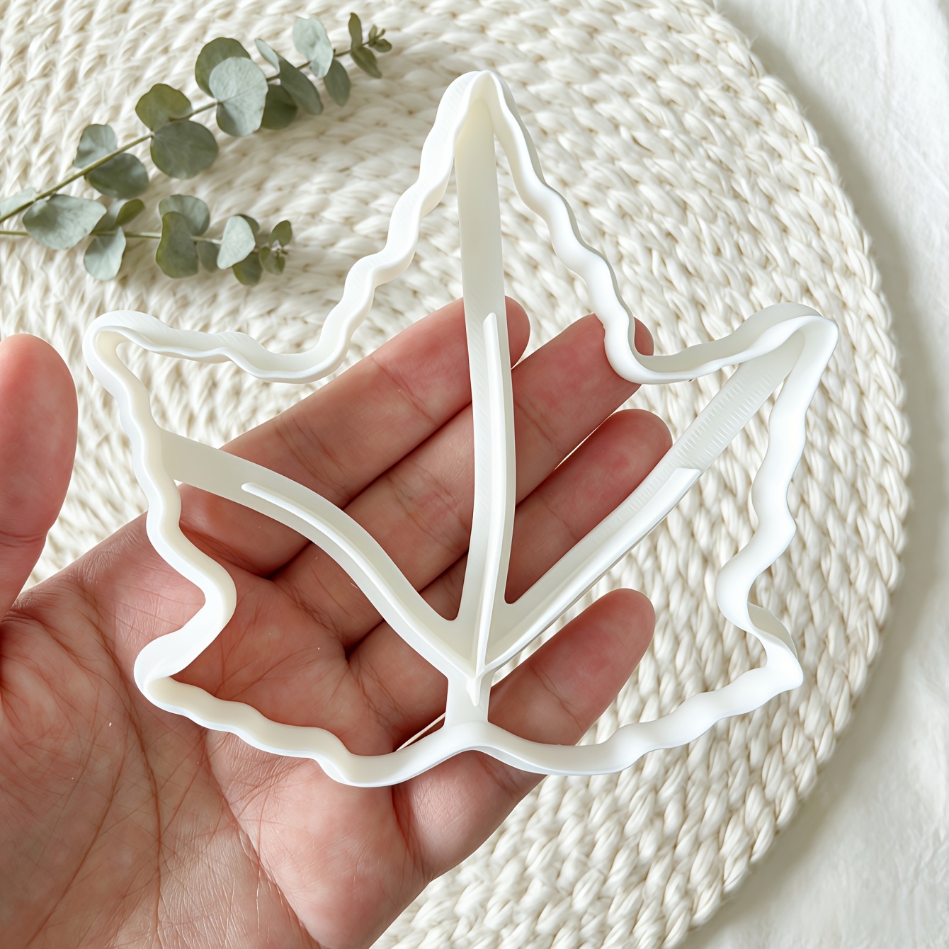 TEMU Maple Leaf Shaped Polymer Clay Cutter, Premium Jewelry Making Kit Supply, Multipurpose Earring Ring Jewelry Display Holder, Fall Theme Desktop