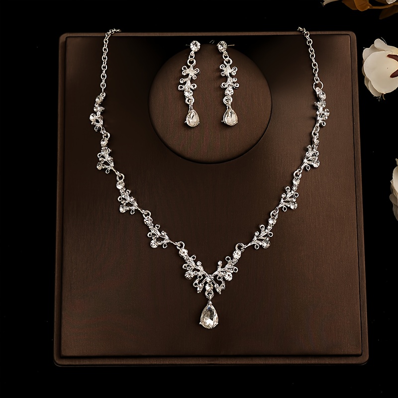 3pcs elegant vintage baroque-style bridal necklace earrings