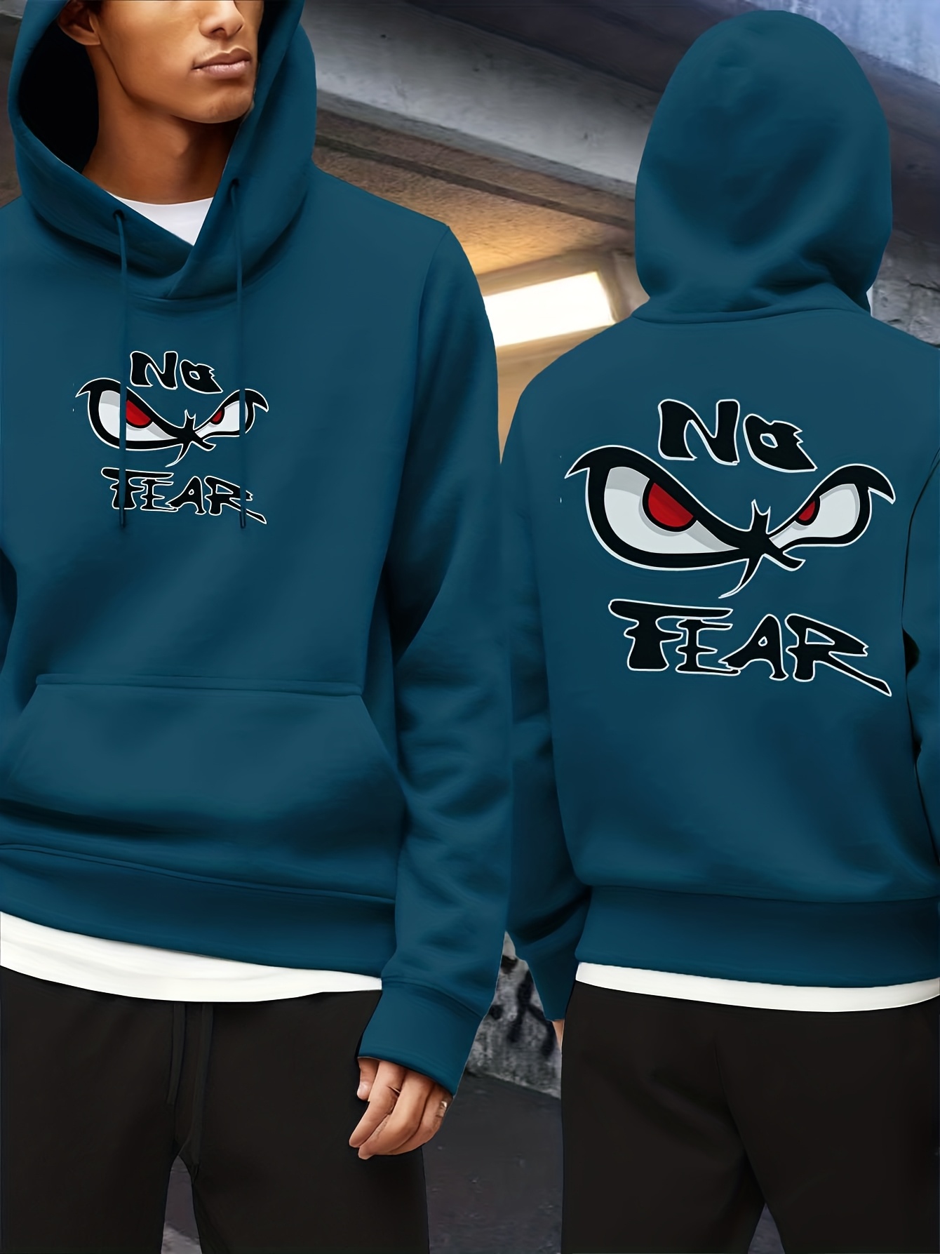 Verdikte herensweater met capuchon, gloeiende ogen en "Geen angst