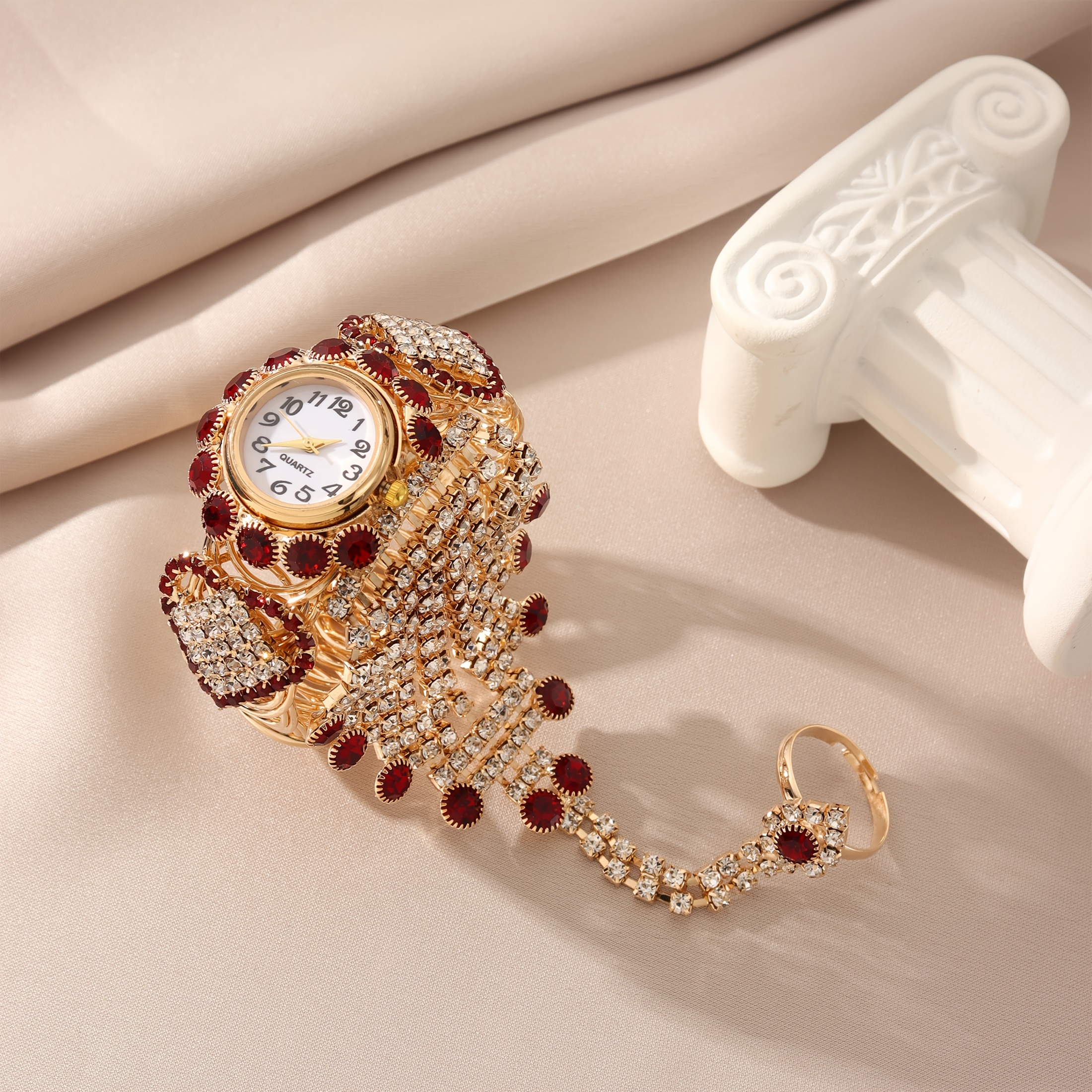 fashionable elegant womens quartz bracelet watch heart shaped   inlaid cute gift for her Product details 2