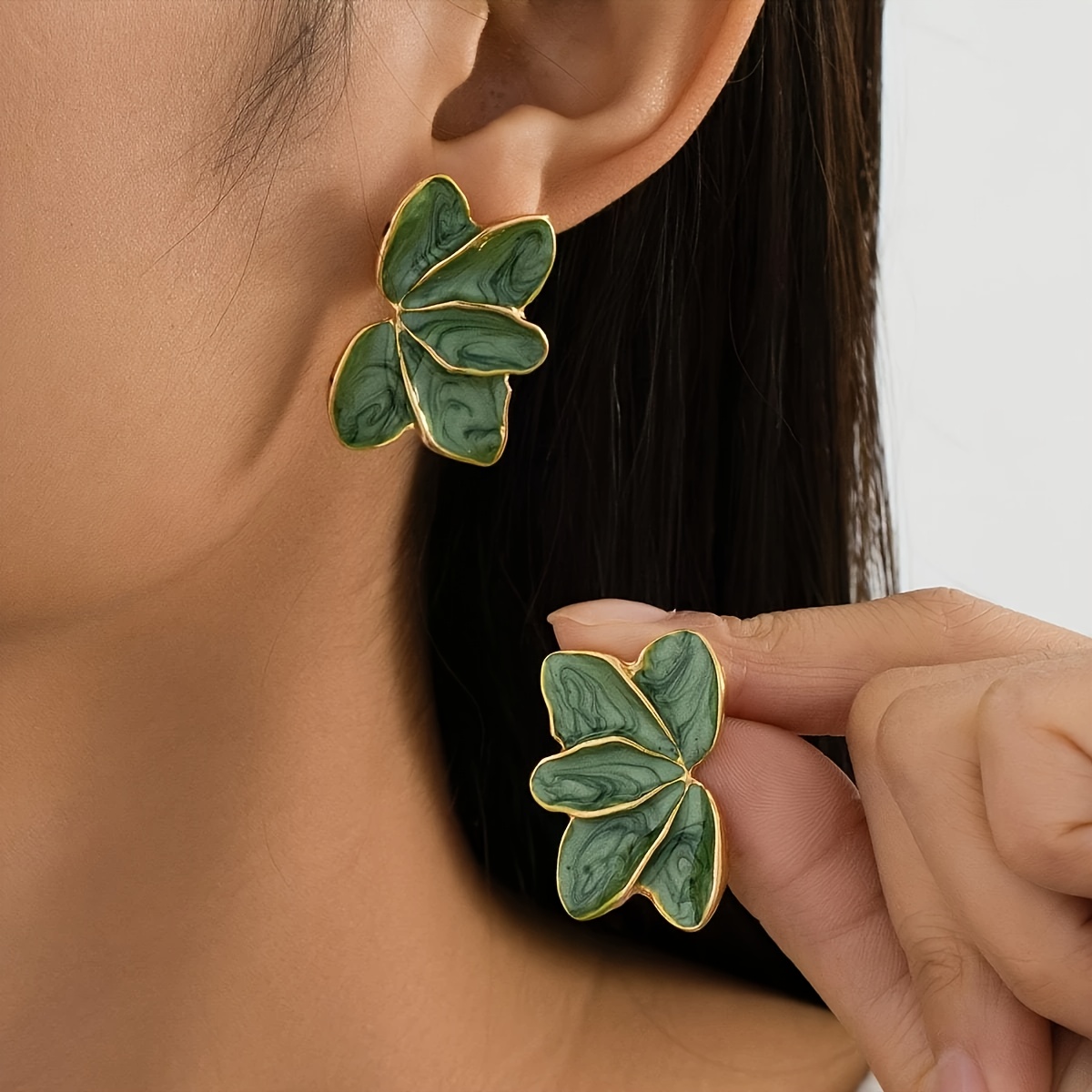 1 Pair Of Vintage-inspired Resin Flower Earrings With Golden-tone Accents - Multi-, Stainless Steel Posts, Perfect For Parties, Banquets & Daily Wear, Cute Earrings