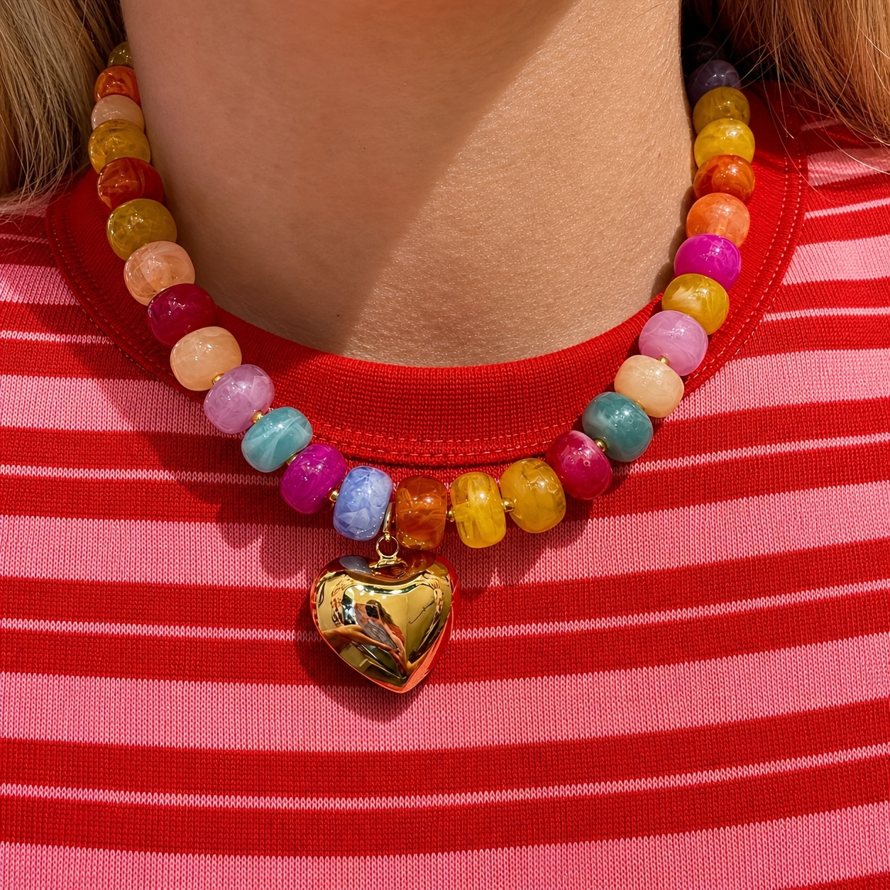 Exaggerated Style Golden Big Heart Pendant Necklace, Color-Blocking Beads