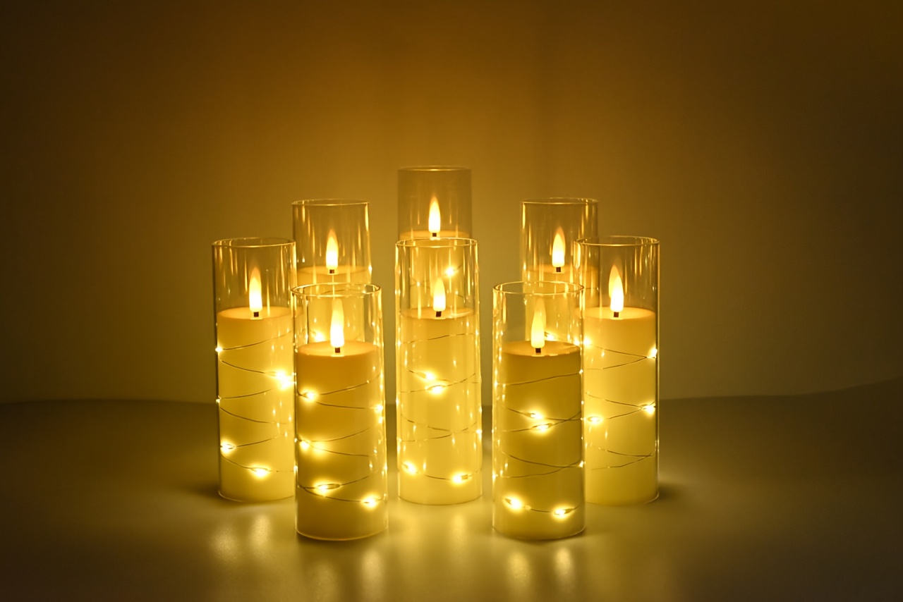 8 Stuks Flikkerende Vlamloze LED Kaarsen met Ingebouwde Feeënlichtsnoer, Batterijgevoerde LED Pilaar Kaarsen met Afstandsbediening en Timer voor Romantische Sfeer en Huis, Bruiloft, Halloween, Kerstdecoratie, Warm Wit Licht