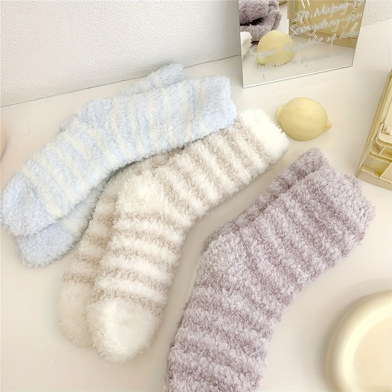E-shop 3 Paar Damen Streifensocken, niedliche, süße Plüsch-Socken im Herbst-Winter-Stil, bunte Damen-Socken, spezielle, dicke, modische, warme, pelzige